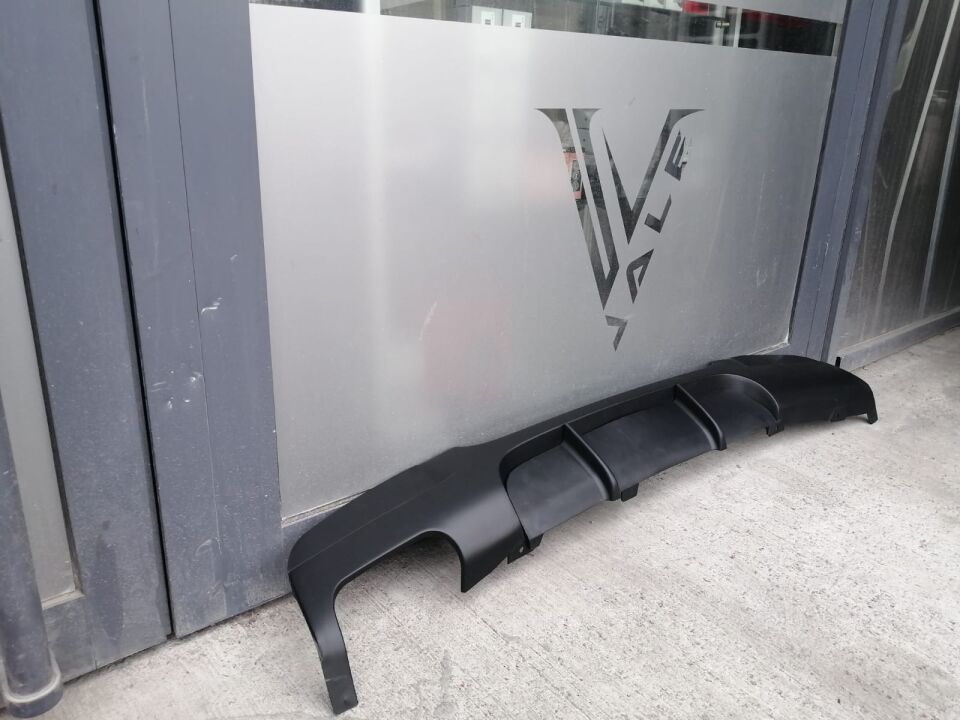 BMW 3 SERİSİ ARKA TAMPON ALT SPOYLERİ - M - TIRTIRLI - 2 PARÇA E90.LCI.>09/08 YAN SANAYİ