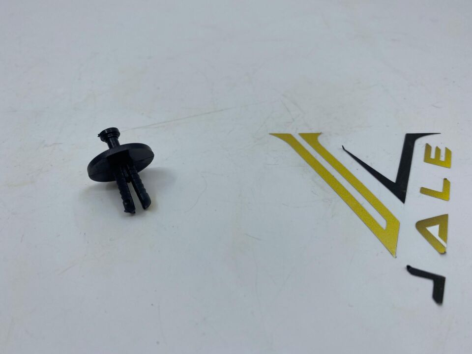 BMW 3 - 5 SERİSİ DAVLUMBAZ KLİPSİ E30.E28 10 LU YAN SANAYİ