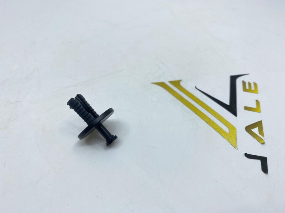 BMW 3 - 5 SERİSİ DAVLUMBAZ KLİPSİ E30.E28 10 LU YAN SANAYİ