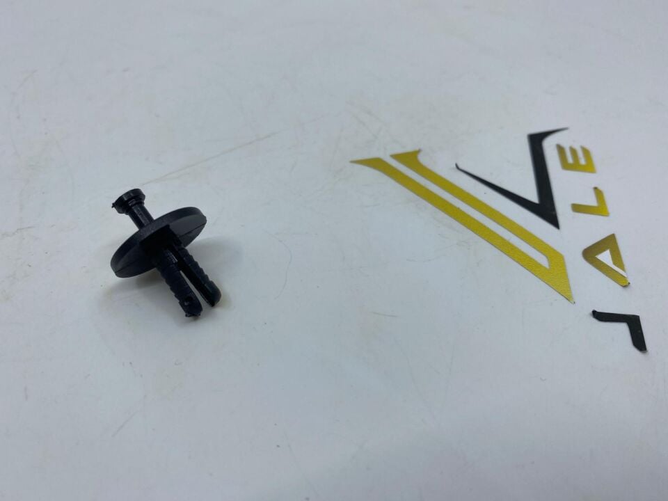 BMW 3 - 5 SERİSİ DAVLUMBAZ KLİPSİ E30.E28 10 LU YAN SANAYİ