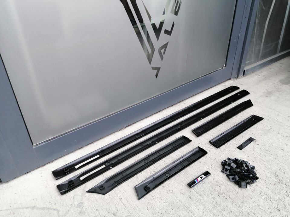 BMW 3 SERİSİ KAPI ÇITASI TAKIM - M -SET E36/2 YAN SANAYİ