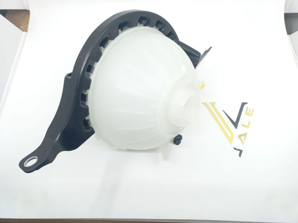 BMW 5 SERİSİ RADYATÖR SU DEPOSU F10.520i YAN SANAYİ