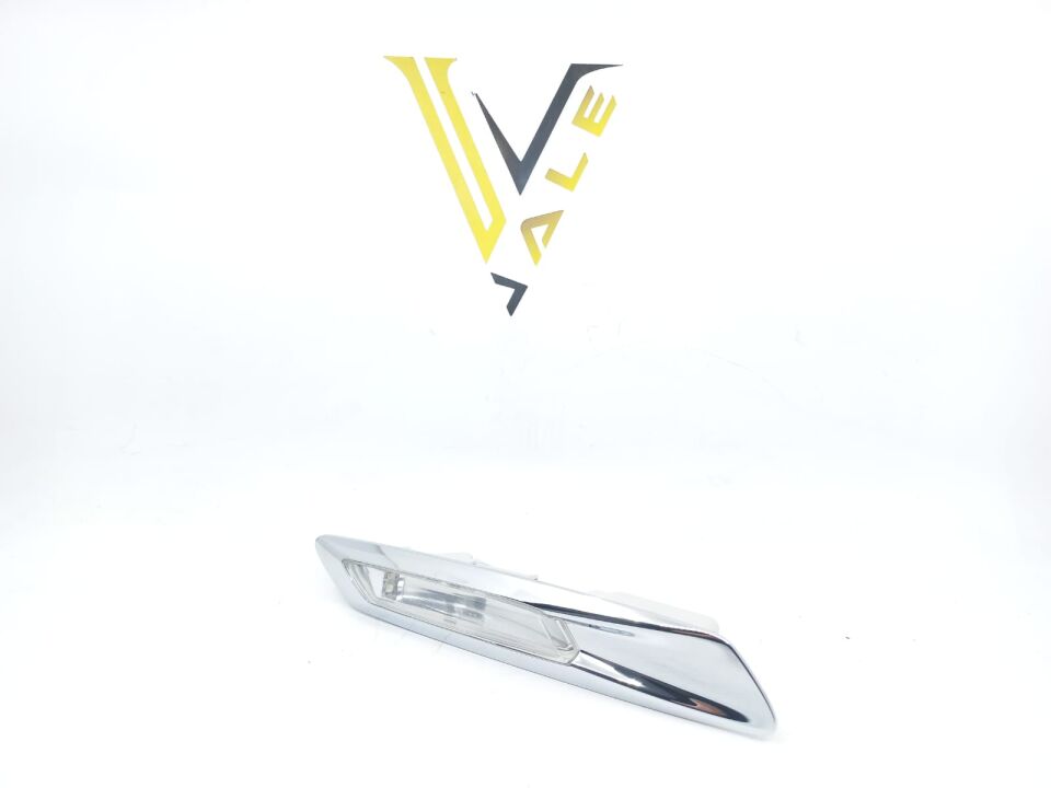 BMW 5 SERİSİ ÖN ÇAMURLUK SİNYALİ - L - F10 HELLA