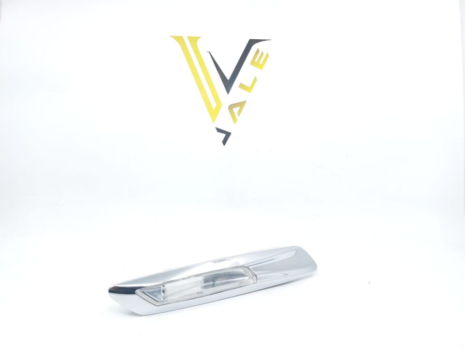 BMW 5 SERİSİ ÖN ÇAMURLUK SİNYALİ - L - F10 HELLA