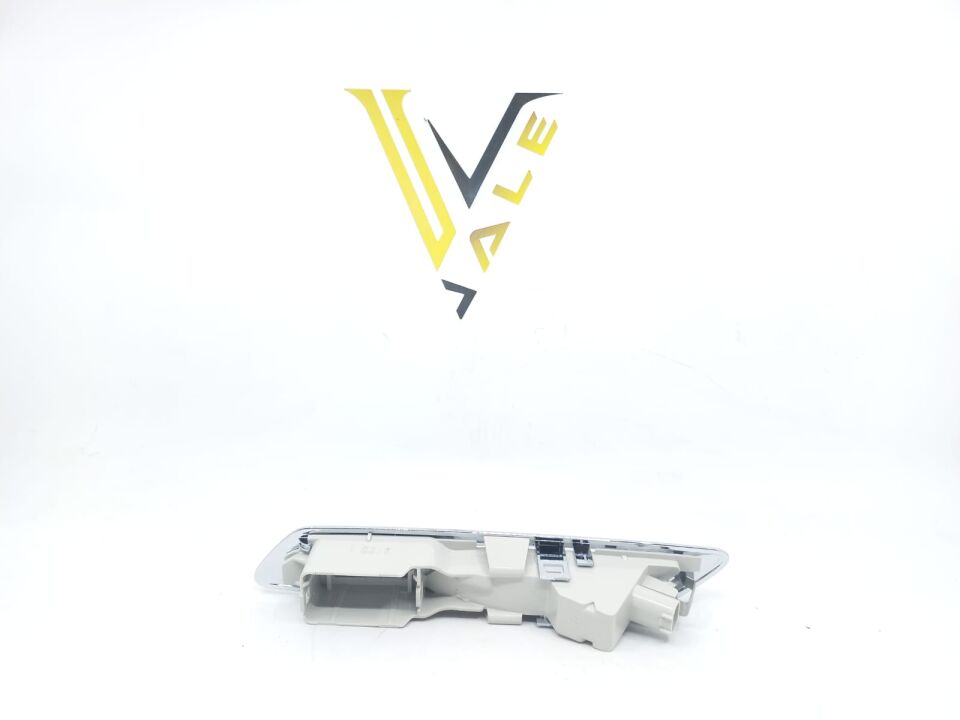 BMW 5 SERİSİ ÖN ÇAMURLUK SİNYALİ - L - F10 HELLA