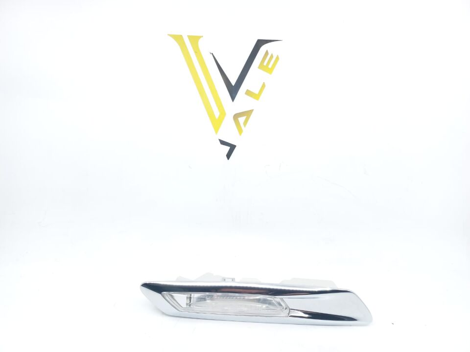 BMW 5 SERİSİ ÖN ÇAMURLUK SİNYALİ - L - F10 HELLA