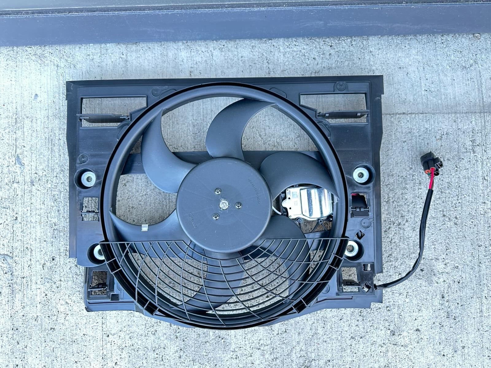 BMW 3 SERİSİ A/C FANI PERVANE MOTOR E46.M52.M54 YAN SANAYİ
