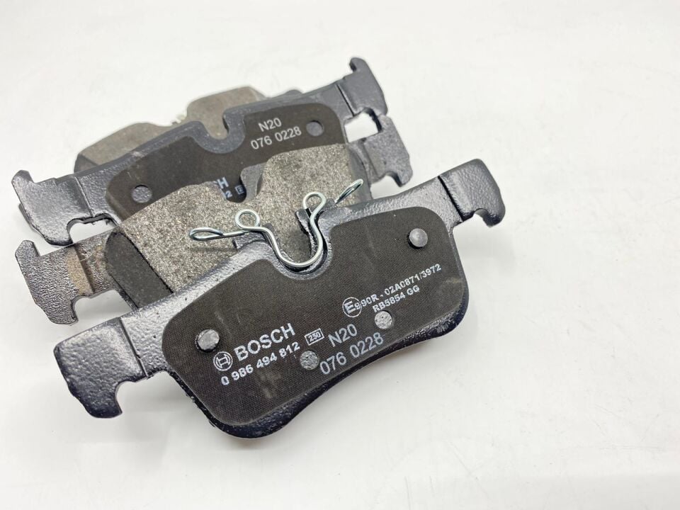 BMW 1 - 2 - X1 SERİSİ ARKA FREN BALATASI F40.F45.F48 BOSCH