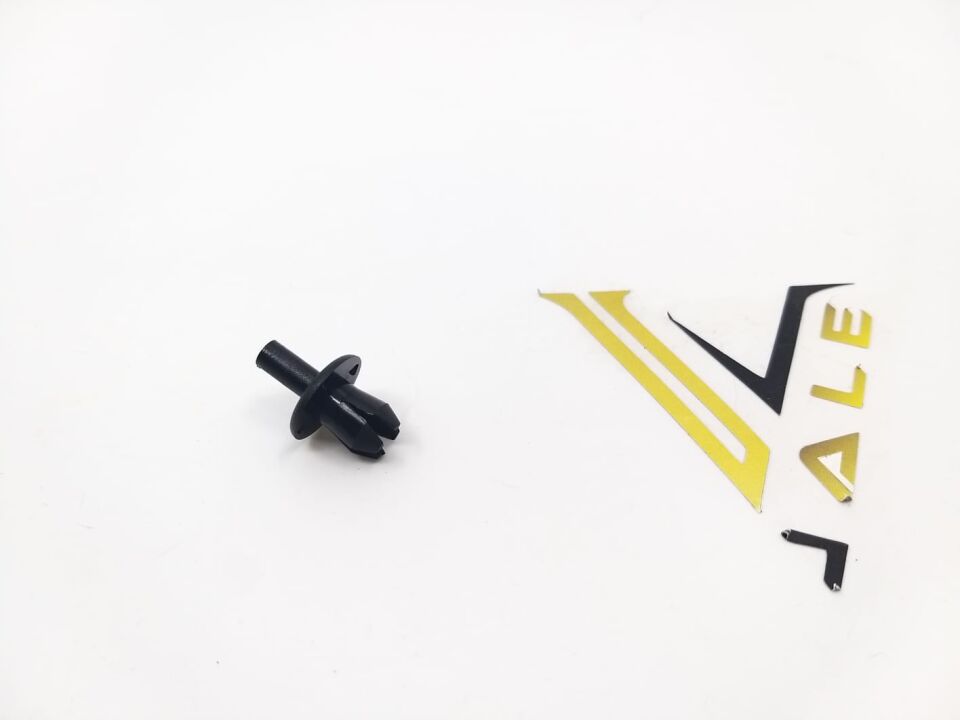 BMW 3-5 SERİSİ BAGAJ İÇ BAKALİT KLİPSİ E30.E34.E36 10 LU YAN SANAYİ