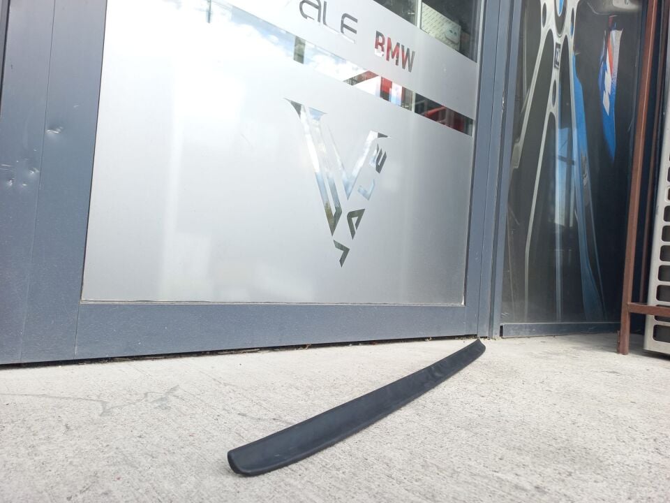 BMW 3 SERİSİ BAGAJ SPOYLERİ E36 YAN SANAYİ