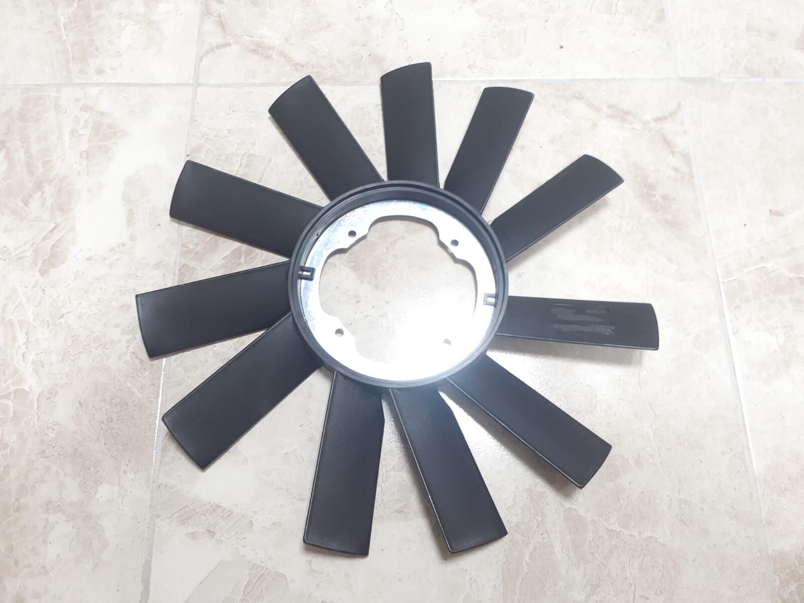 BMW 3-5 SERİSİ MOTOR PERVANESİ 11 KANAT İNCE E30.E34.E36.E39 YAN SANAYİ