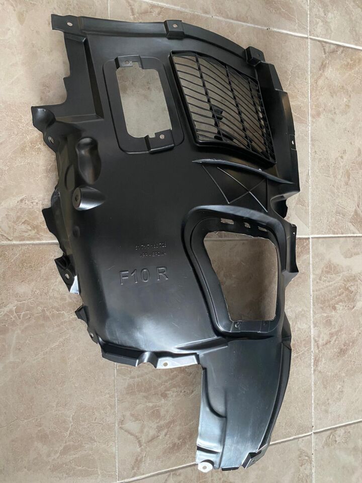 BMW 5 SERİSİ ÖN ÇAMURLUK ÖN DAVLUMBAZI - R - SAĞ F10 YAN SANAYİ