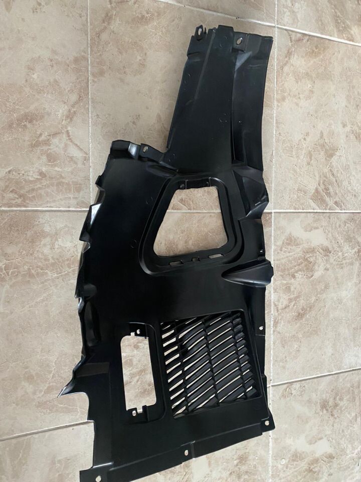 BMW 5 SERİSİ ÖN ÇAMURLUK ÖN DAVLUMBAZI - R - SAĞ F10 YAN SANAYİ