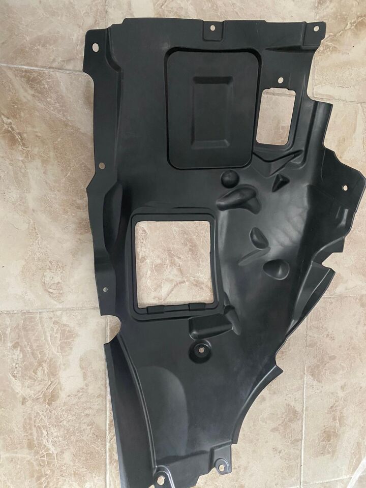 BMW 3 SERİSİ ÖN ÇAMURLUK DAVLUMBAZI - R - SAĞ F30 YAN SANAYİ