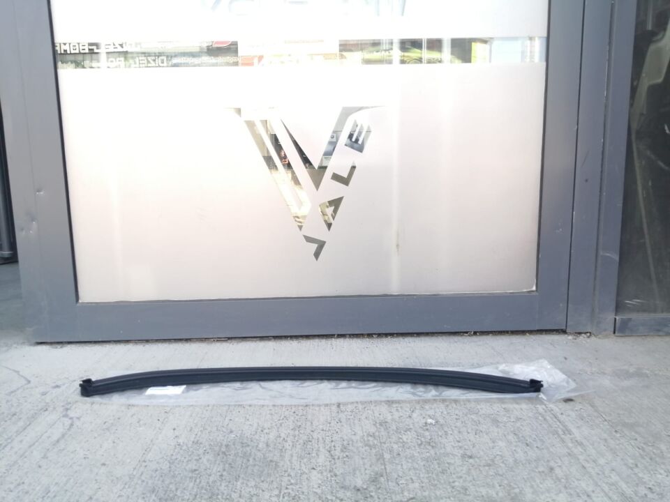 BMW 5 SERİSİ MOTOR KAPUT ÖN LASTİĞİ F10 ORJİNAL