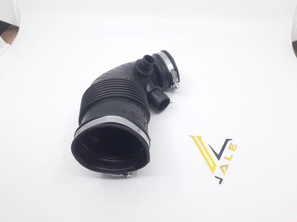 BMW 1-3 SERİSİ TEMİZ HAVA BORUSU F20.F30 YAN SANAYİ