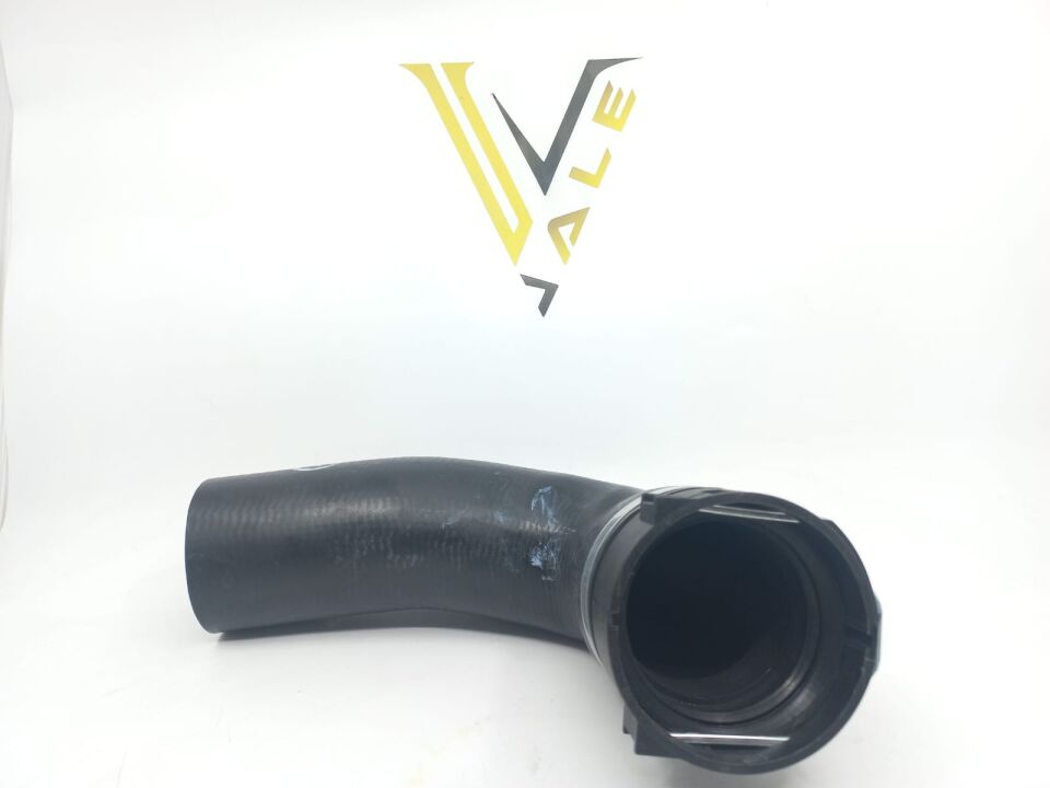 BMW 5 SERİSİ TURBO HORTUMU ALTA GELEN E60.520d. YAN SANAYİ