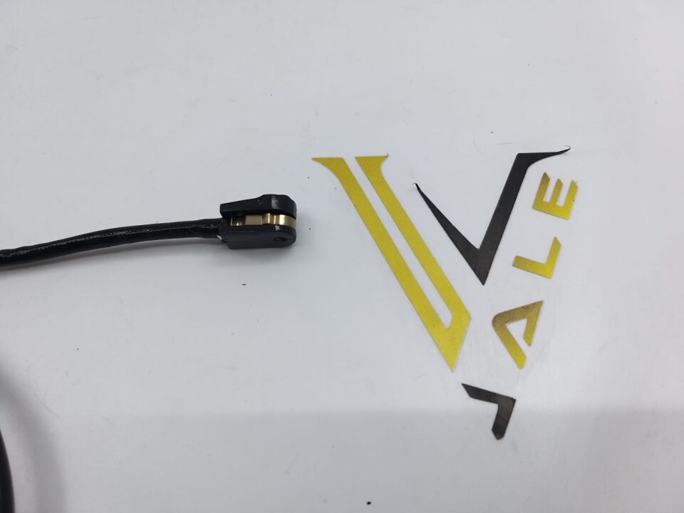 BMW 5 SERİSİ ÖN BALATA İKAZ FİŞİ F07.F10.F11.F01.F02.F04 YAN SANAYİ