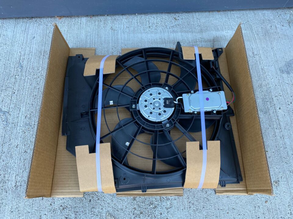 BMW 3 SERİSİ SOĞUTMA FANI E46 YAN SANAYİ