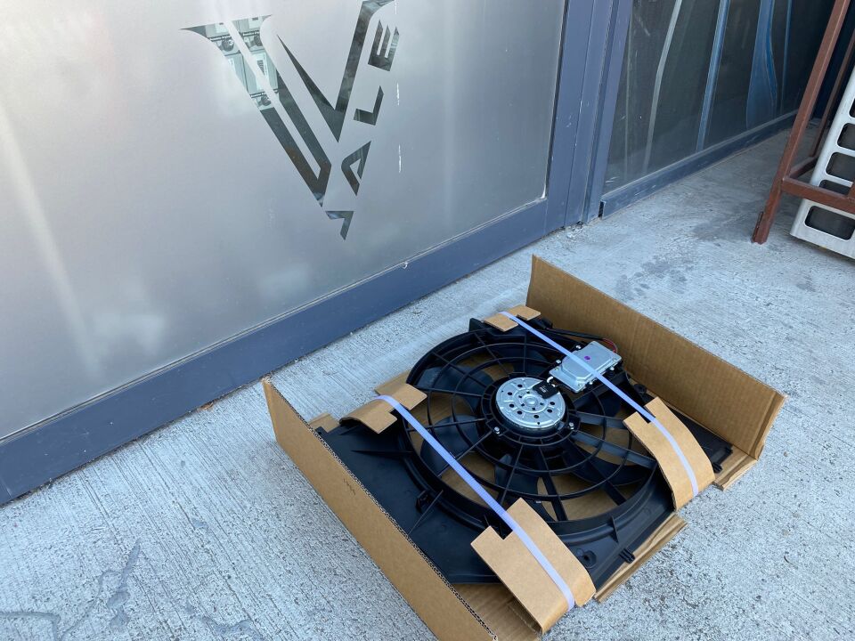 BMW 3 SERİSİ SOĞUTMA FANI E46 YAN SANAYİ