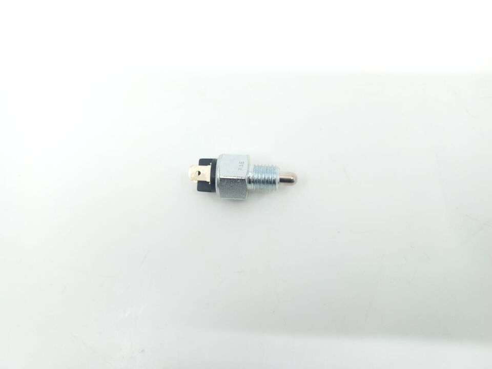 BMW 3-5 SERİSİ GERİ VİTES MÜŞÜRÜ E30.E34.E36 YAN SANAYİ