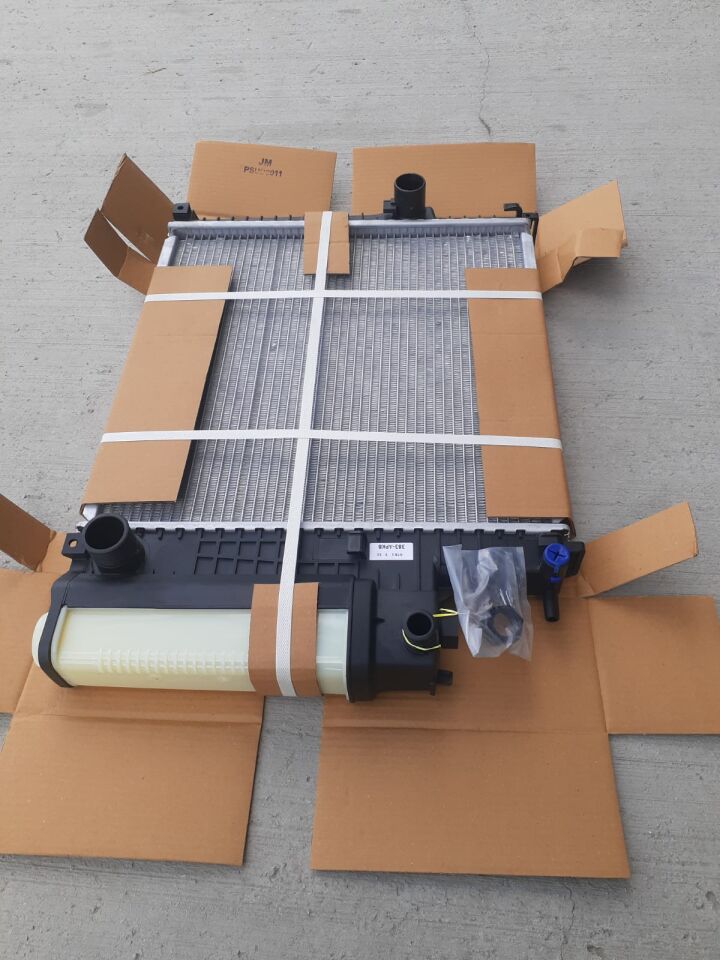 BMW 3 SERİSİ SU RADYATÖRÜ 440 X 440 X 30 E36 A/C YAN SANAYİ