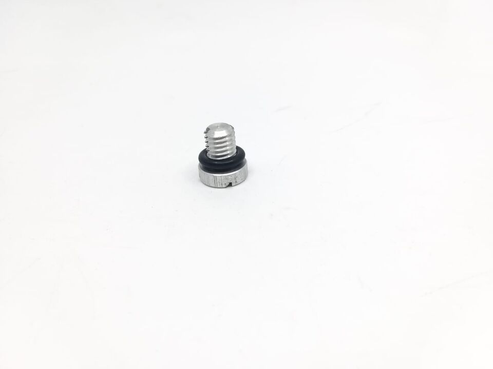 BMW 3-5 SERİSİ RADYATÖR HAVA ALMA TAPASI METAL - KALIN DİŞ - E36.E46.E90.E60.X3.X1 YAN SANAYİ