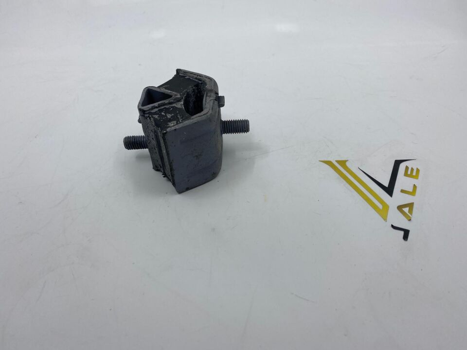 BMW 3 SERİSİ MOTOR KULAK TAKOZU E30.M10.M40 YAN SANAYİ