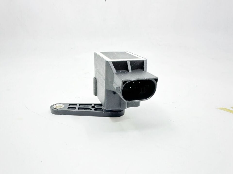 BMW 3-5 SERİSİ ARKA YÜKSEKLİK SEVİYE SEZİCİSİ E39.E46.E60.X5 YAN SANAYİ