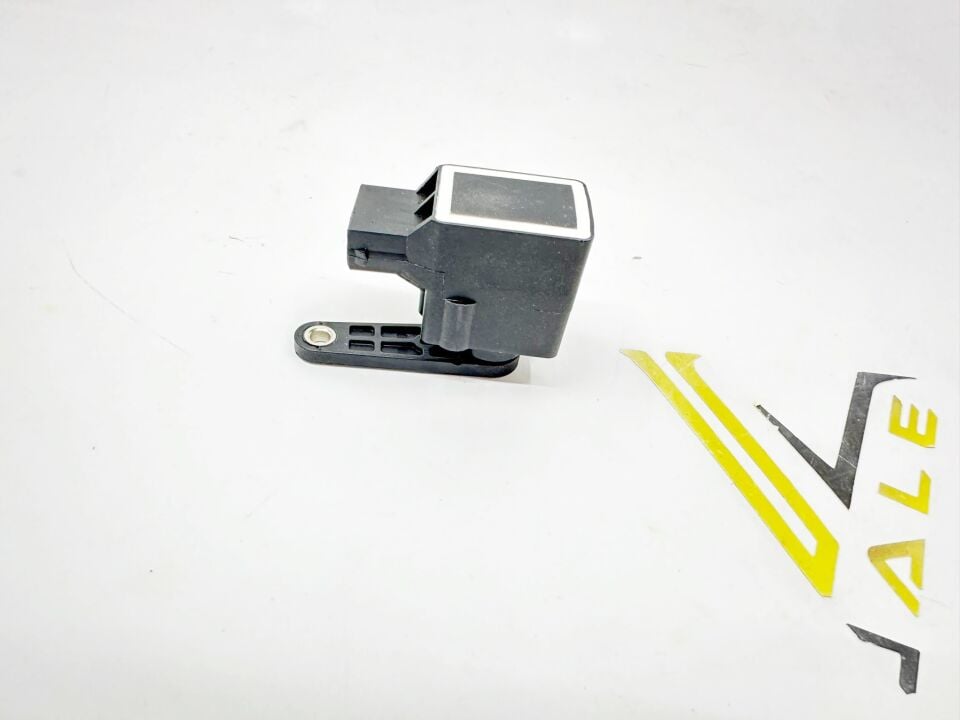 BMW 3-5 SERİSİ ARKA YÜKSEKLİK SEVİYE SEZİCİSİ E39.E46.E60.X5 YAN SANAYİ