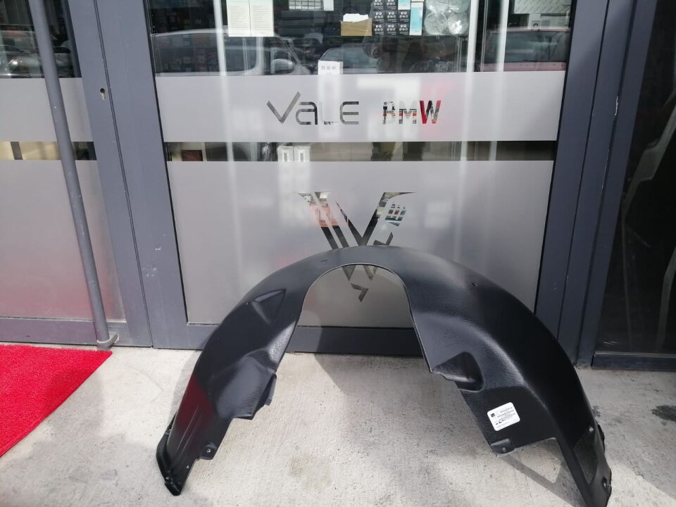 BMW 7 SERİSİ ÖN ÇAMURLUK DAVLUMBAZI - L - E65.E66.E67 YAN SANAYİ