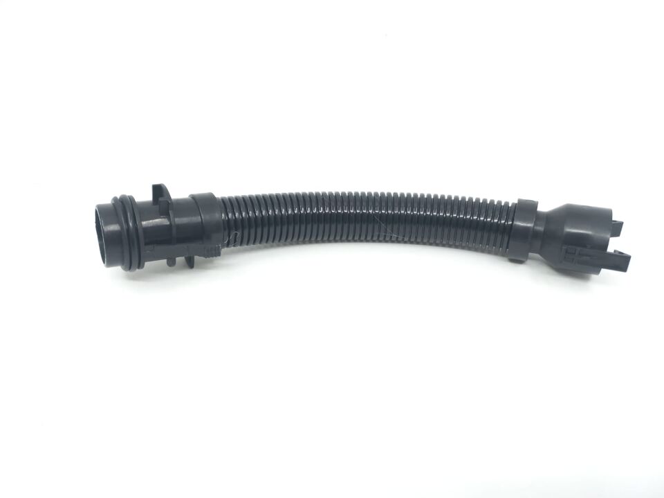 BMW 1-3 SERİSİ TEMİZ HAVA BORUSU E87.E90.E92.X5 YAN SANAYİ
