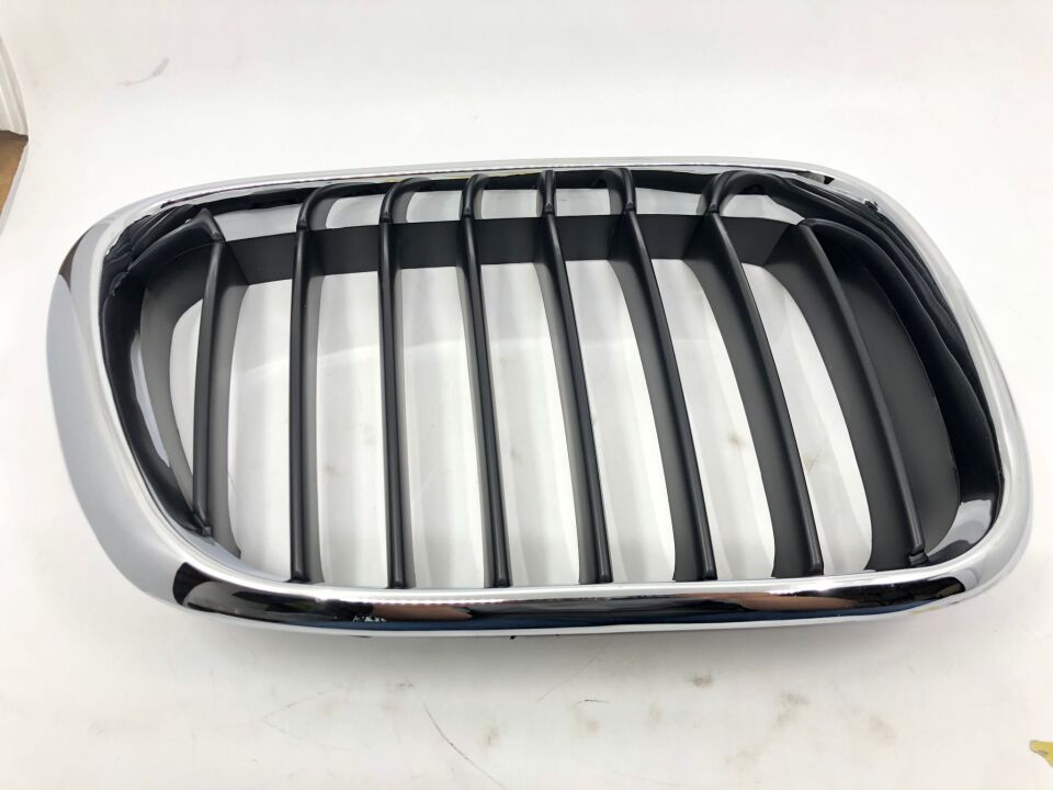 BMW X5 SERİSİ PANJUR DIŞ KROM İÇ SİYAH - R - E53.E.M. YAN SANAYİ