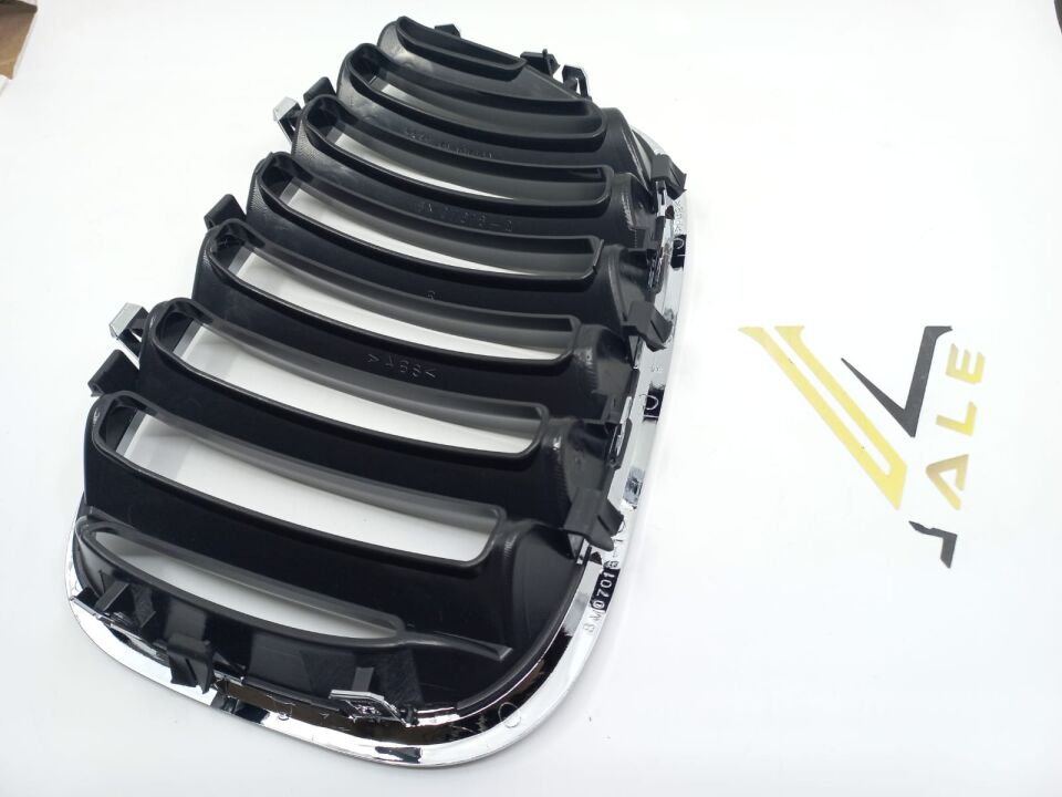 BMW X5 SERİSİ ÖN PANJUR BÖBREK - R - DIŞI KROM İÇ SİYAH E53 Y.M. YAN SANAYİ