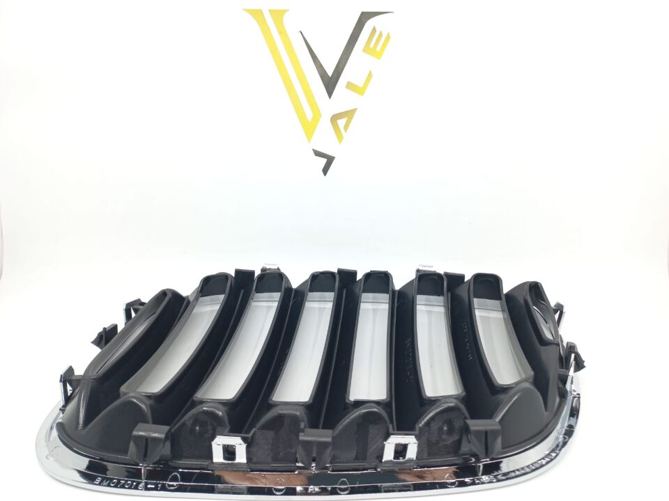 BMW X5 SERİSİ ÖN PANJUR BÖBREK - R - DIŞI KROM İÇ SİYAH E53 Y.M. YAN SANAYİ