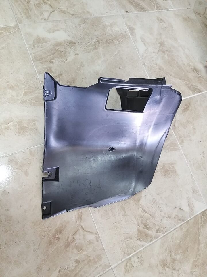 BMW 3 SERİSİ ÖN ÇAMURLUK UC DAVLUMBAZI - L - E46/4.E46/2 YAN SANAYİ