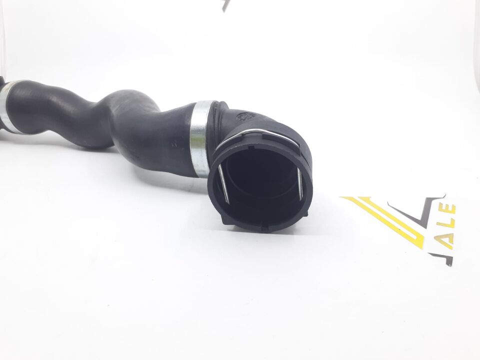 BMW 5 SERİSİ RADYATÖR ÜST HORTUMU E39.M54 YAN SANAYİ