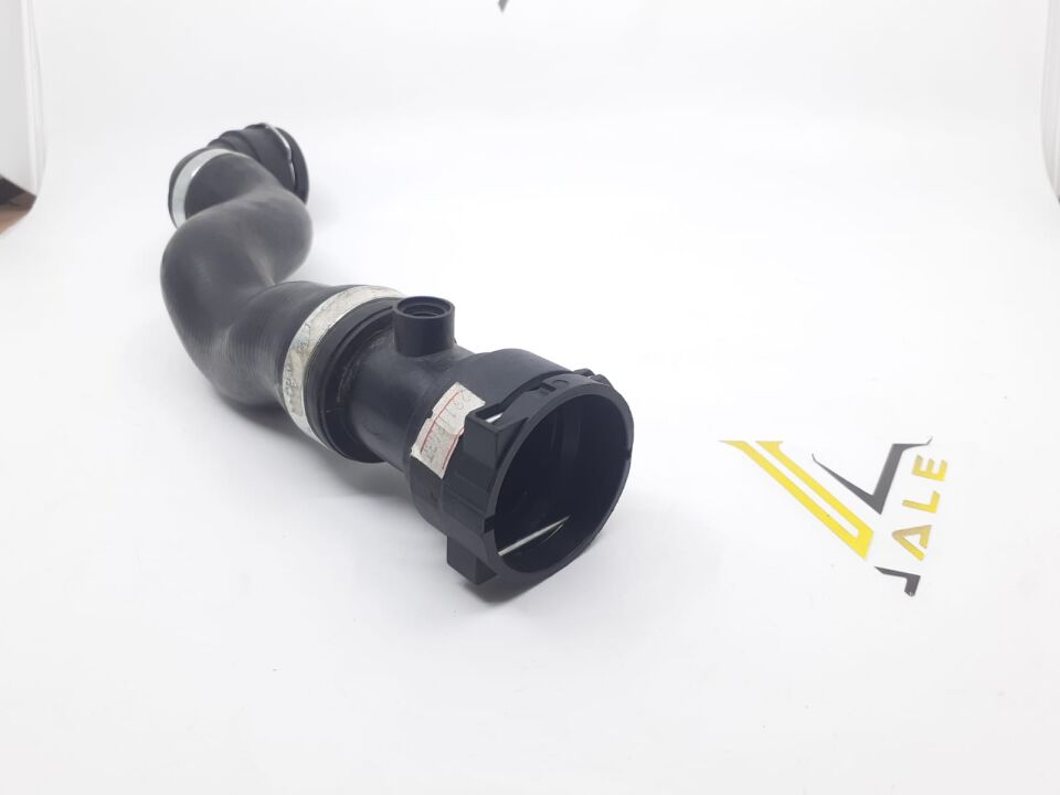 BMW 5 SERİSİ RADYATÖR ÜST HORTUMU E39.M54 YAN SANAYİ