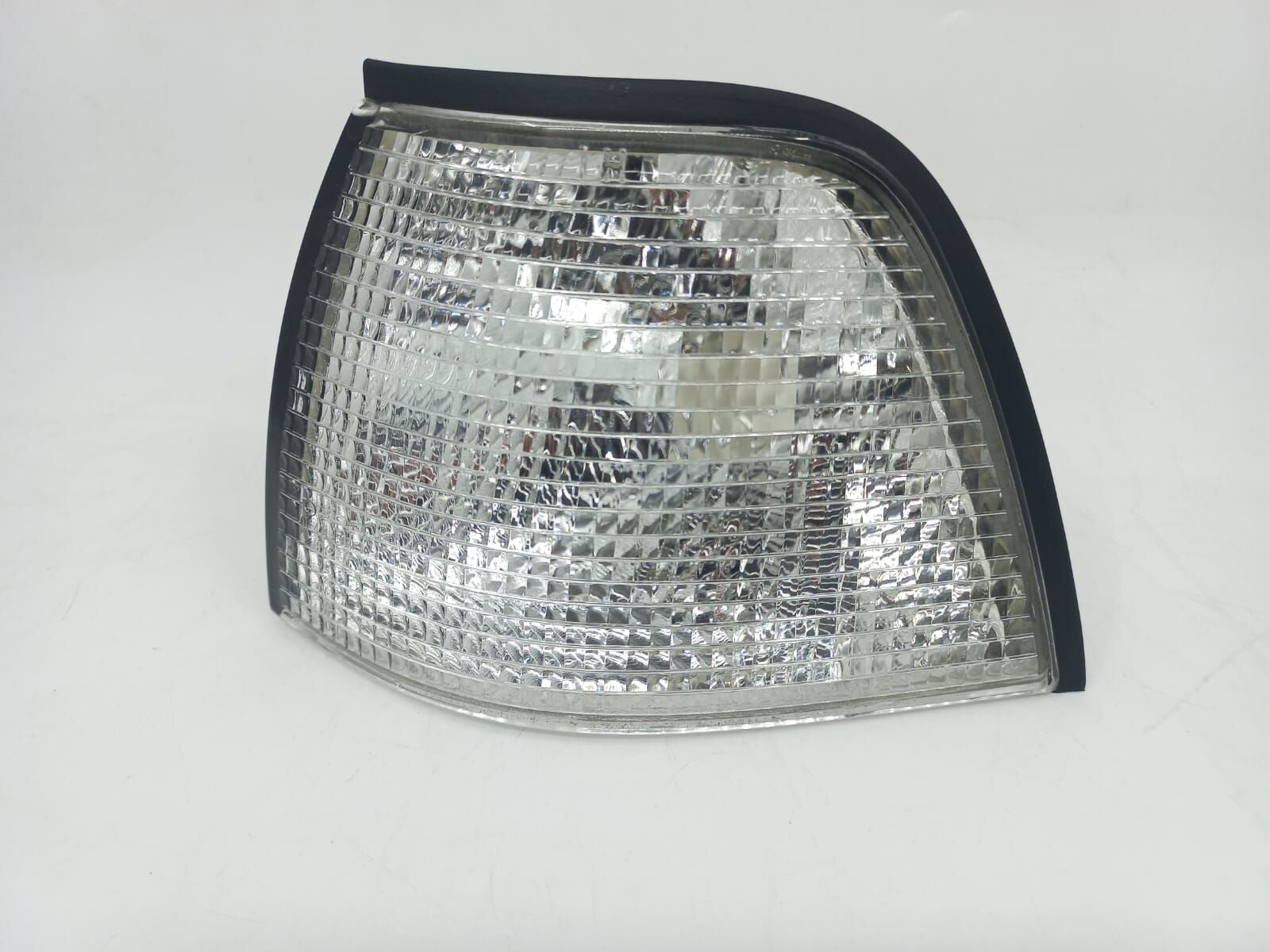 BMW 3 SERİSİ SİNYAL LAMBASI BEYAZ - L - E36/4 YAN SANAYİ