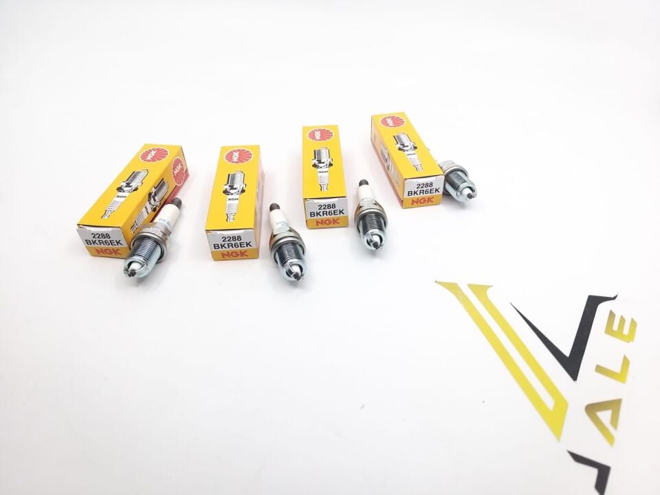 BMW 3 - 5 SERİSİ ATEŞLEME BUJİSİ 2288 4 ADET E30.E36.E39.M40.M43.M50.M52 4 LÜ NGK