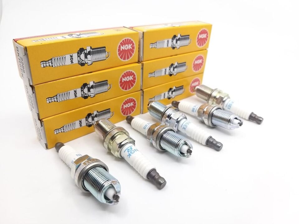BMW 3 - 5 SERİSİ ATEŞLEME BUJİSİ 2288 6 ADET E30.E36.E39.M40.M43.M50.M52 6 LI NGK