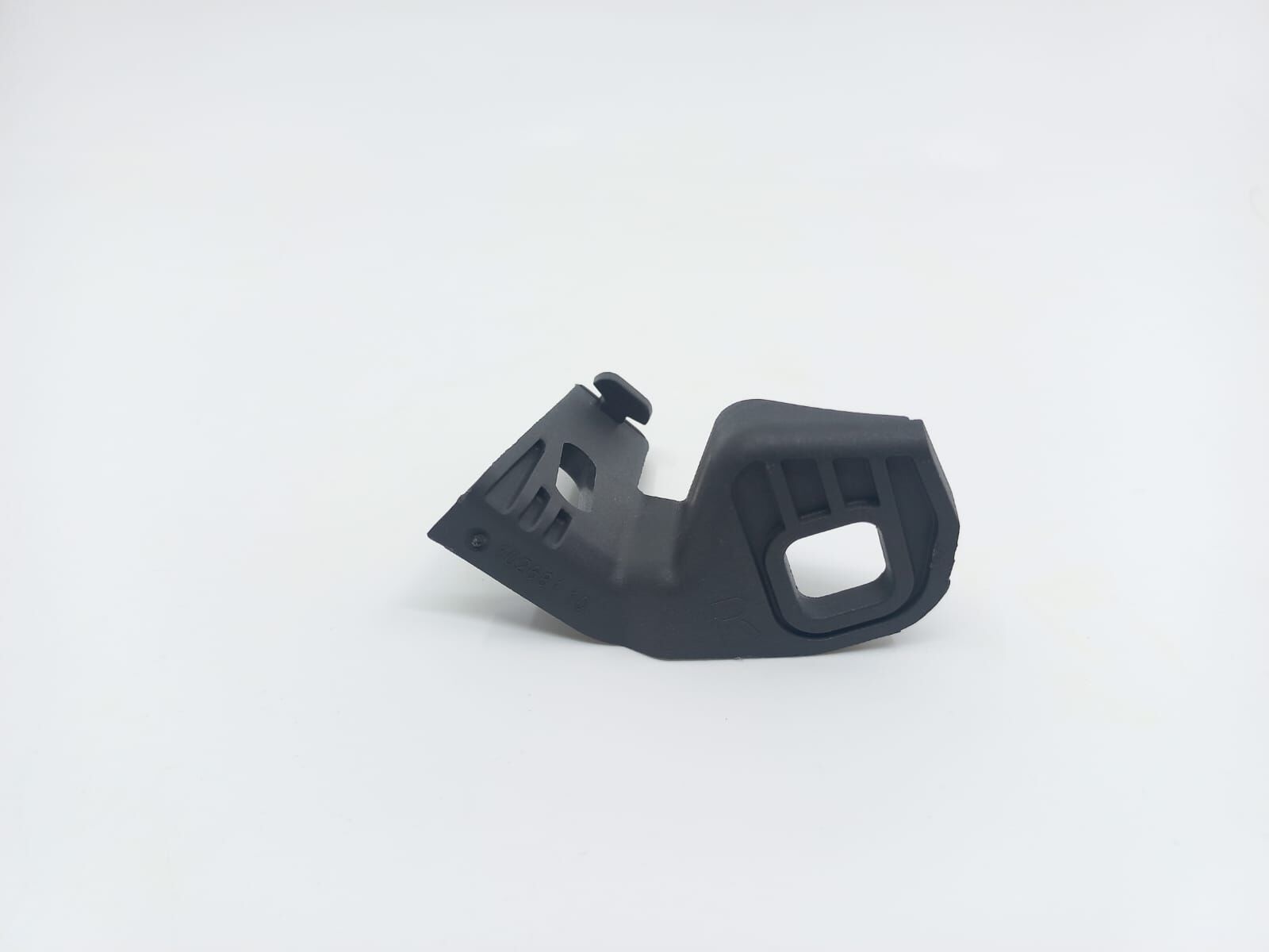 BMW 1-3 SERİSİ FAR TUTUCUSU - L - F20.G20 YAN SANAYİ