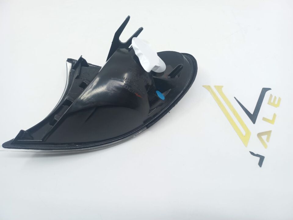 BMW 3 SERİSİ SİNYAL LAMBASI BEYAZ R - SİYAH ÇERÇEVE - E46/4.>09/91 YAN SANAYİ