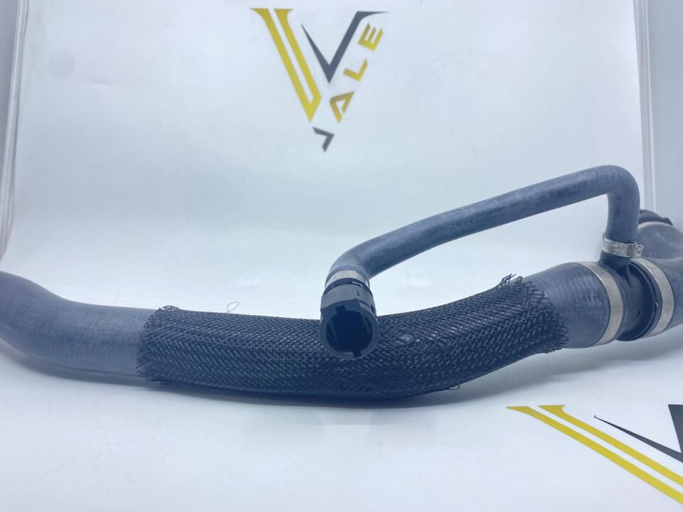 BMW 5 SERİSİ RADYATÖR ÜST HORTUMU E60.E61 YAN SANAYİ