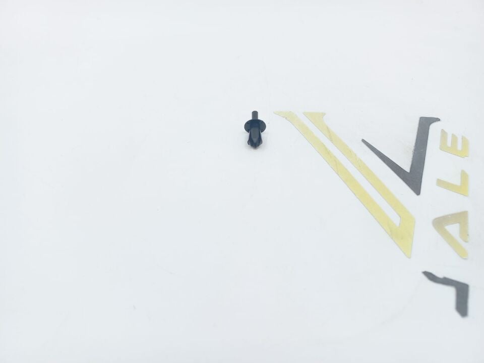 BMW 3-5 SERİSİ ÇAMURLUK DAVLUMBAZ KLİPSİ MİNİK E39.E46.E36.F20.E90.E60.F10 10 LU YAN SANAUİ