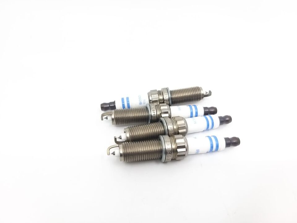 BMW 1-3 SERİSİ ATEŞLEME BUJİSİ F10.F20 4 LÜ BOSCH