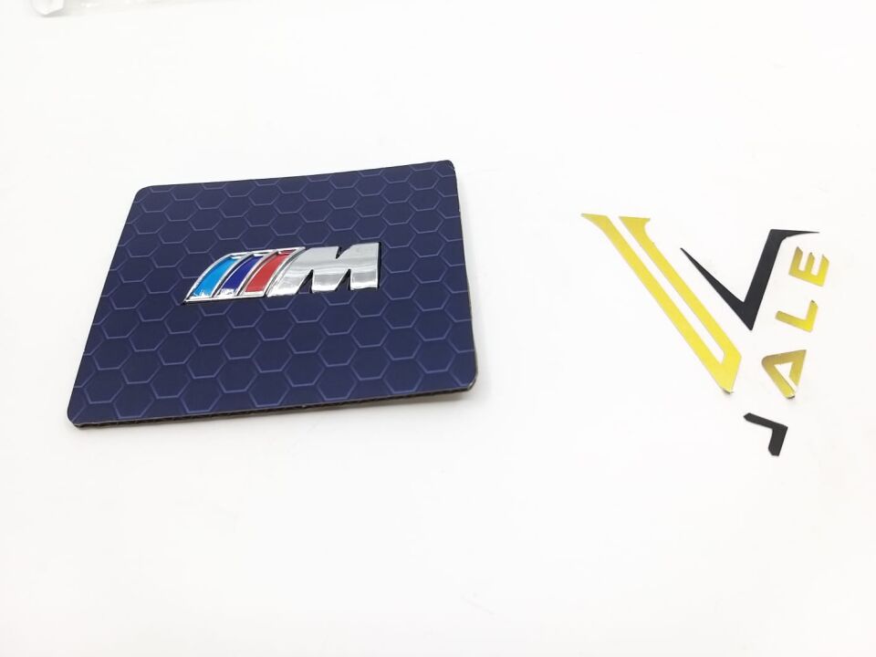 BMW 3-5 SERİSİ ÖN ÇAMURLUK AMBLEMİ - M - LOGO F20.F30.F32.F10 YAN SANAYİ