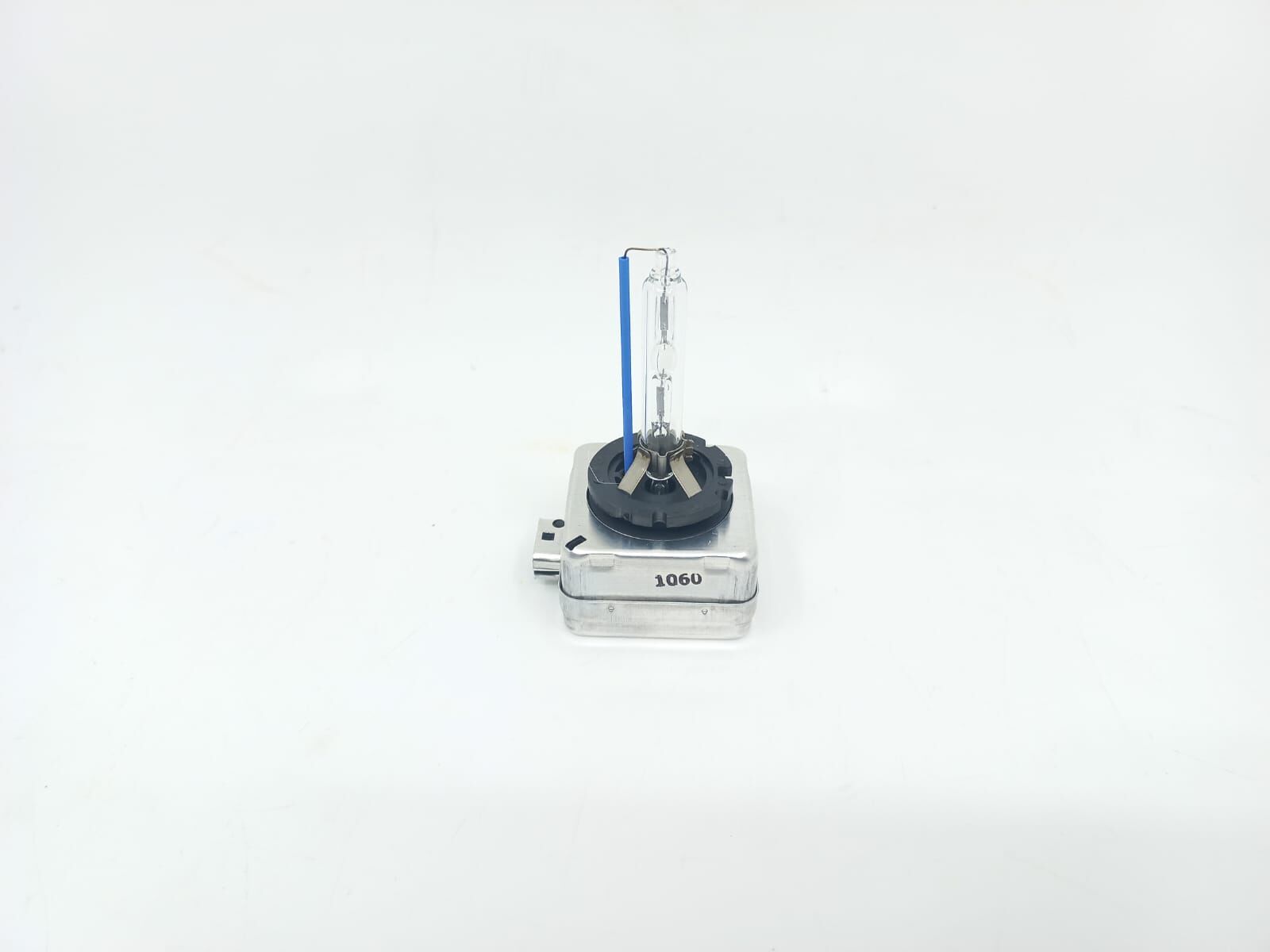 BMW 3-5 SERİSİ XENON FAR AMPÜLÜ D1S 35W 8000K - MAVİ TÜM ARAÇKAR PHILIPS