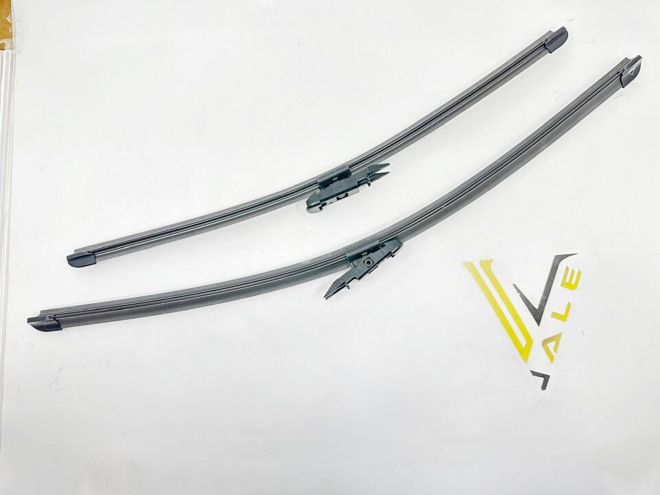 BMW 1 SERİSİ SİLECEK SÜPÜRGESİ TAKIM 119255 F20.F21 SWF