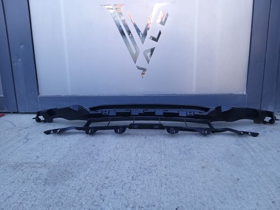 BMW 3 SERİSİ ÖN TAMPON ORTA HAVA GİRİŞİ F30 YAN SANAYİ